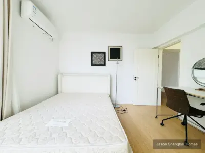 Chrysanthemum Garden 3BR near Lujiazui apartment in Pudong, Shanghai - Photo 5 thumbnail