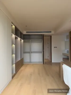Gubei International Plaza Large 1BR with Dressing Room apartment in Changning, Shanghai - Photo 7 thumbnail
