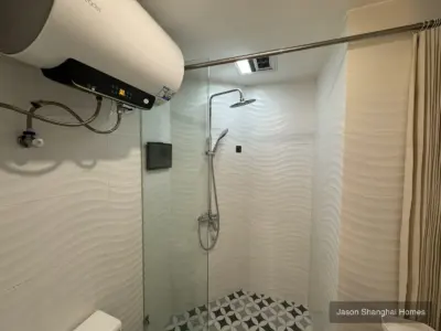 Thomson Center 1BR near Shangcheng Road apartment in Pudong, Shanghai - Photo 8 thumbnail