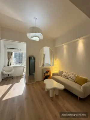 Thomson Center 1BR near Shangcheng Road apartment in Pudong, Shanghai - Photo 13 thumbnail