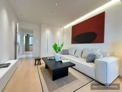 Tian Hou Gong 1BR near Shangcheng Road apartment in Pudong, Shanghai - Photo 2 thumbnail