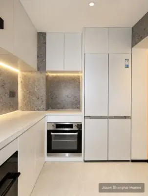 Xiehe Apartment 3BR with Enclosed Sunroom apartment in Jing'an, Shanghai - Photo 18 thumbnail