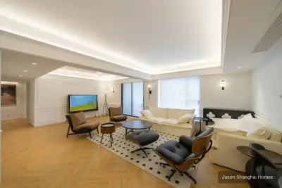 Xin'an Building 3BR with Two Suites and Radiator Heating apartment in Jing'an, Shanghai - Photo 5 thumbnail