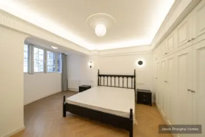 Xin'an Building 3BR with Two Suites and Radiator Heating apartment in Jing'an, Shanghai - Photo 20 thumbnail